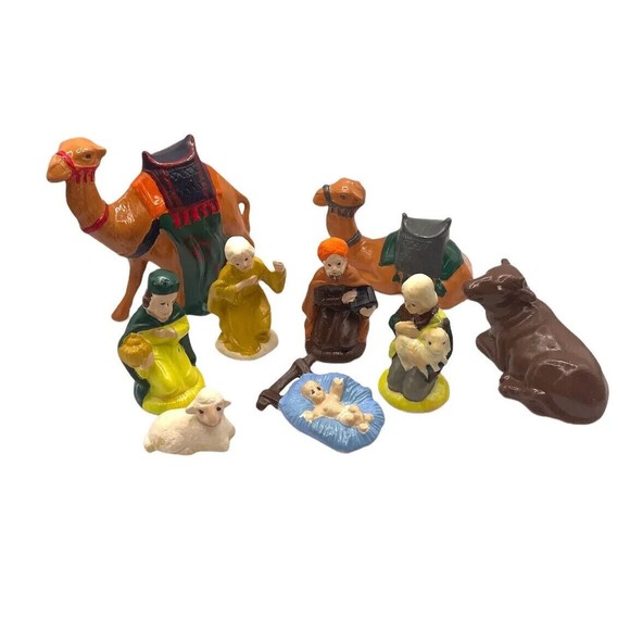 Handpainted Vintage Chalklike Nativity Set Figurines Christmas - Picture 1 of 5